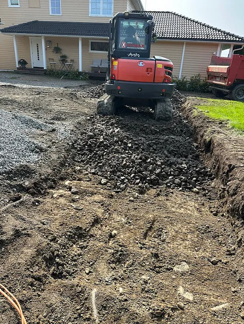 Arbeid utført i Arvesens veg 23 - Hage og belegningsstein